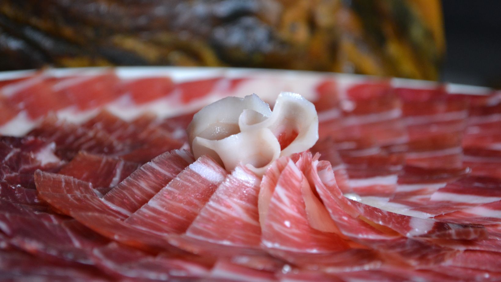 jamon iberico bellota della linea montanera di salumificio pedrazzoli
